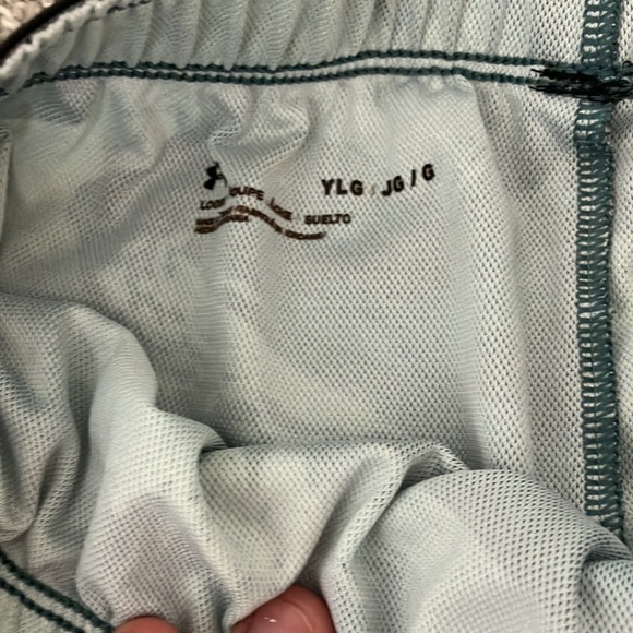 Four pack bundle of girls under armour work out shorts. - Picture 2 of 5